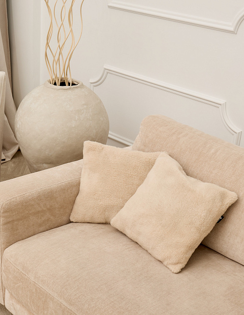 Подушка меховая из верблюжьей шерсти и хлопка двусторонняя, 36х36 